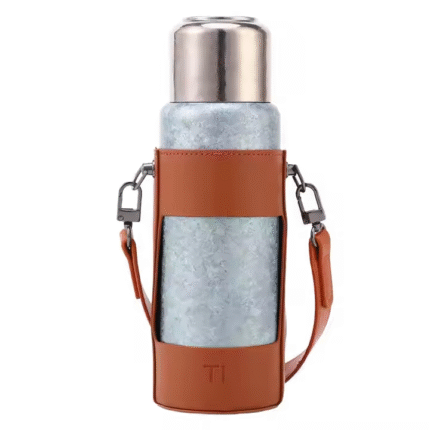 Reine Titan -Wasserflasche