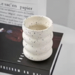 Xícara de café com cerâmica multicolor