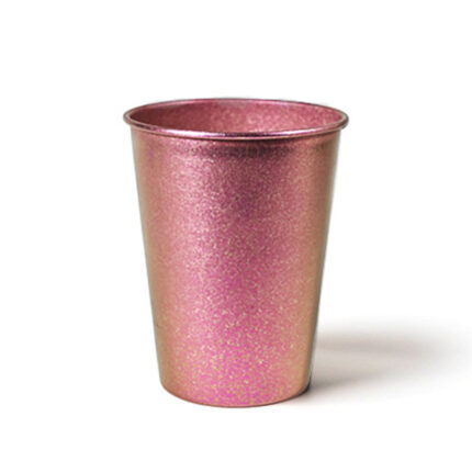 Stapelbarer Titan -Pint -Cup